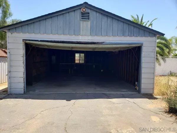 La Mesa, CA 91941,4815 redondo dr