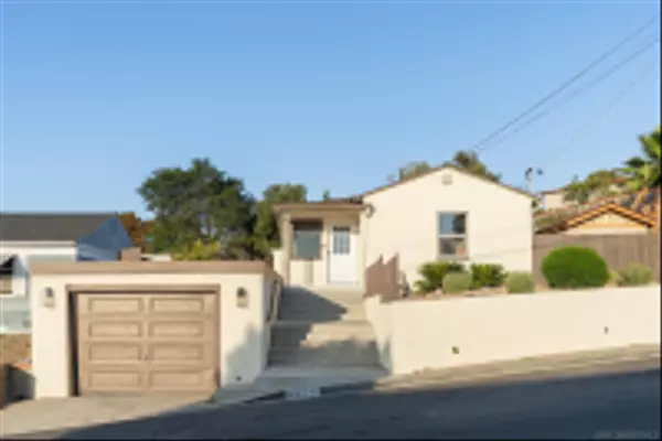 4643 Pomona Ave, La Mesa, CA 91942