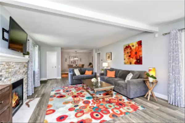 San Diego, CA 92128,16657 Roca Dr