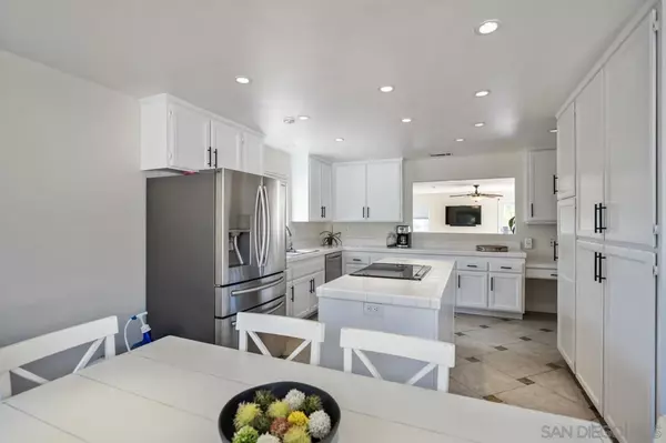 Fallbrook, CA 92028,1071 Overbrook Ln