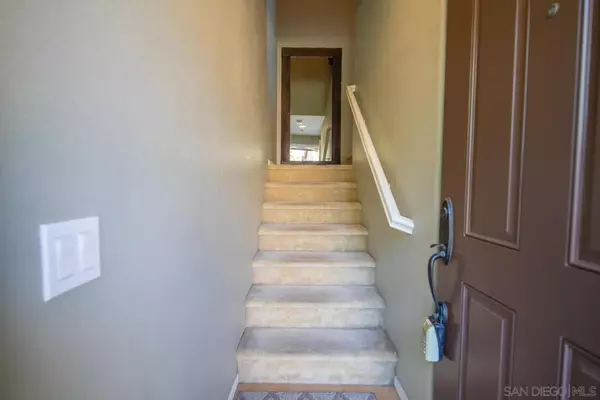 Chula Vista, CA 91913,1555 Tomillo Ln #1