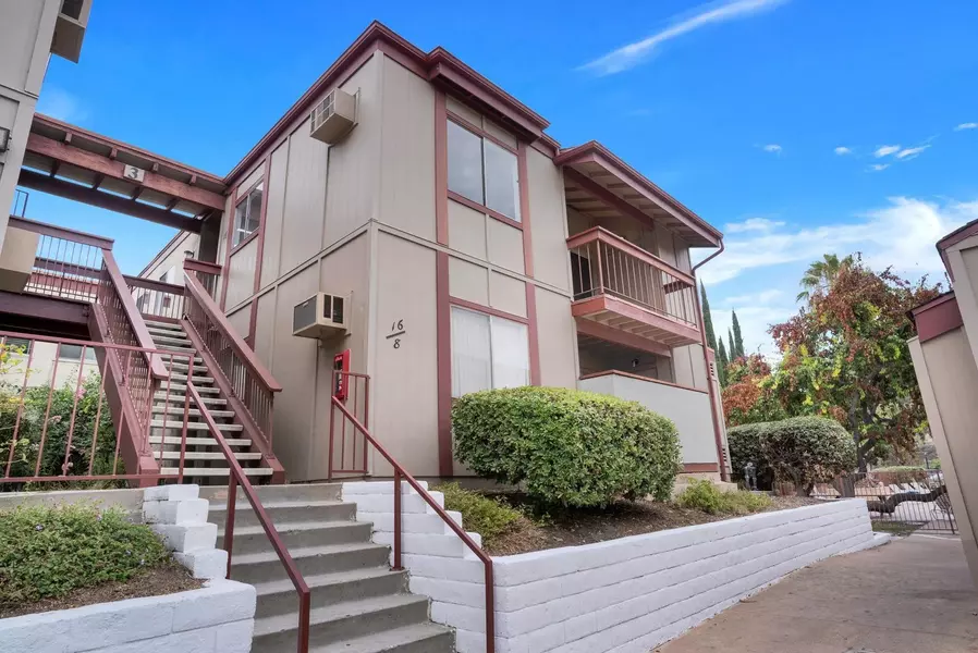 5493 Adobe Falls Rd #16, San Diego, CA 92120