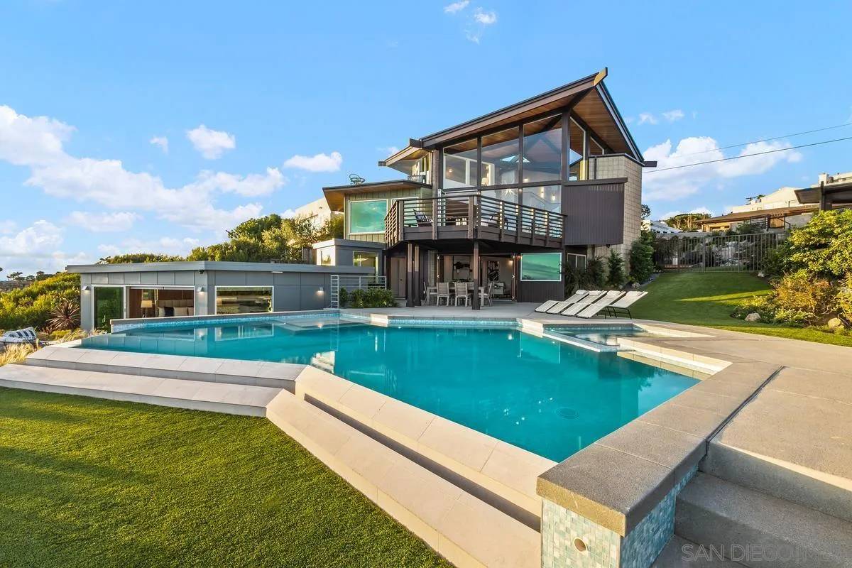 La Jolla, CA 92037,5950 Avenida Chamnez
