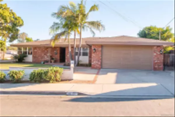 9697 Wayfarer Dr, La Mesa, CA 91942
