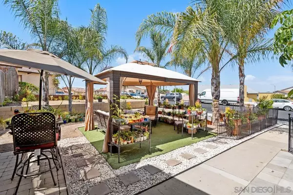 San Diego, CA 92114,1607 Dillard St