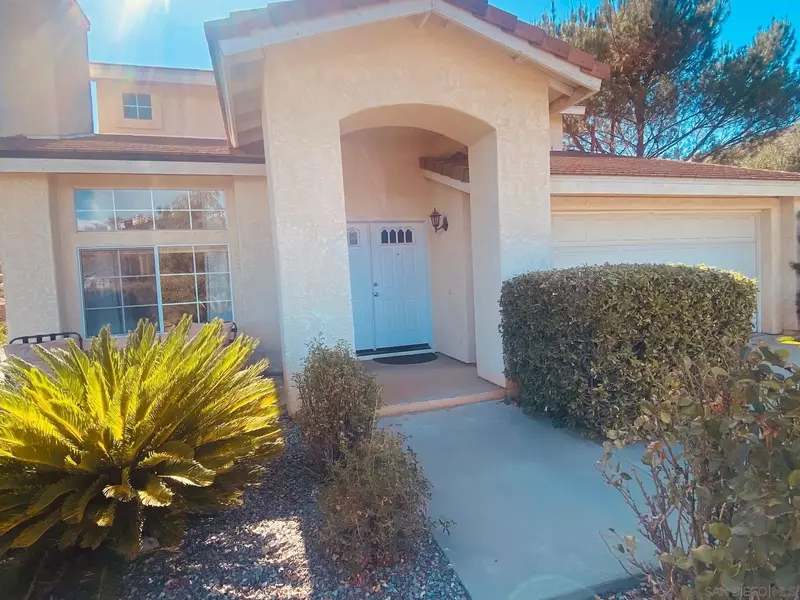 24084 Sargeant Rd, Ramona, CA 92065