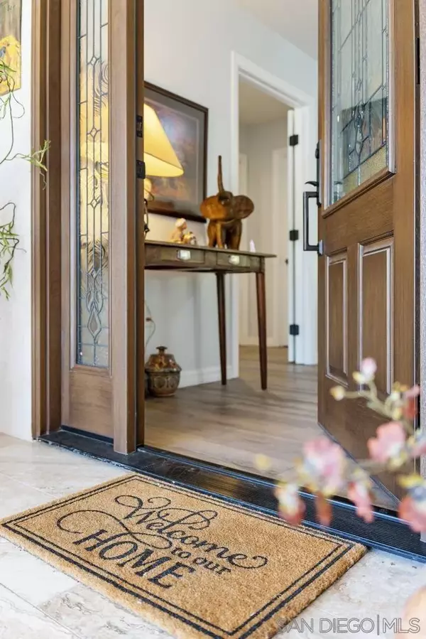 San Diego, CA 92128,16702 Bernardo Oaks Dr