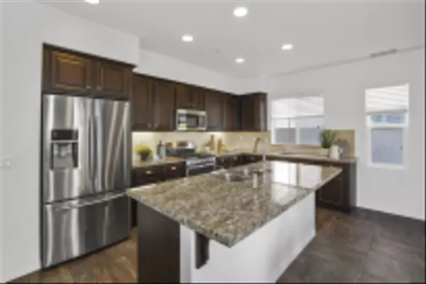 San Diego, CA 92115,4903 Catoctin Dr