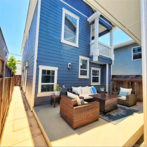 Coronado, CA 92118,741 D Ave