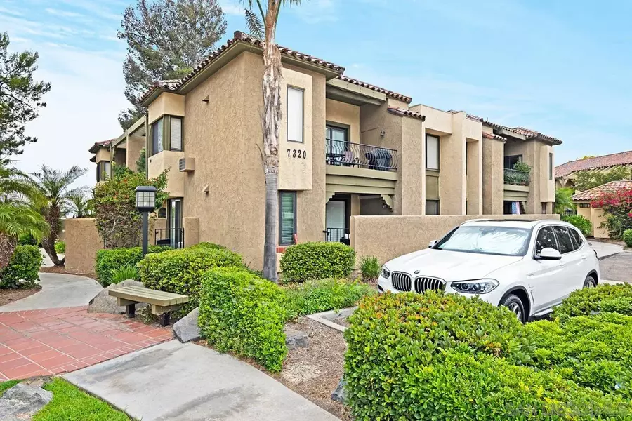 7320 Park Ridge Blvd #213, San Diego, CA 92120