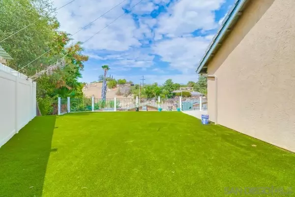 Lakeside, CA 92040,8861 Burkshire Place