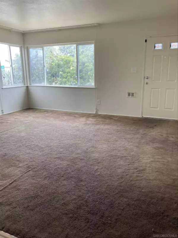 San Diego, CA 92113,4808 Solola Ave