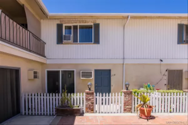 La Mesa, CA 91942,4800 Williamsburg Ln #118