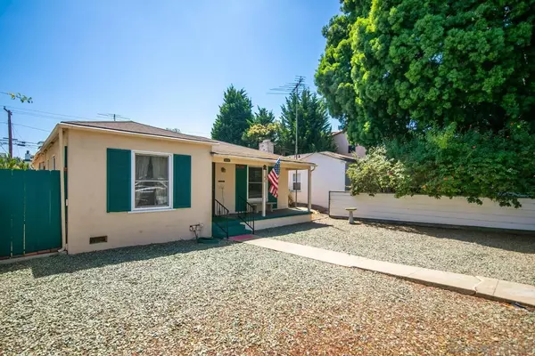 Coronado, CA 92118,517 I Avenue