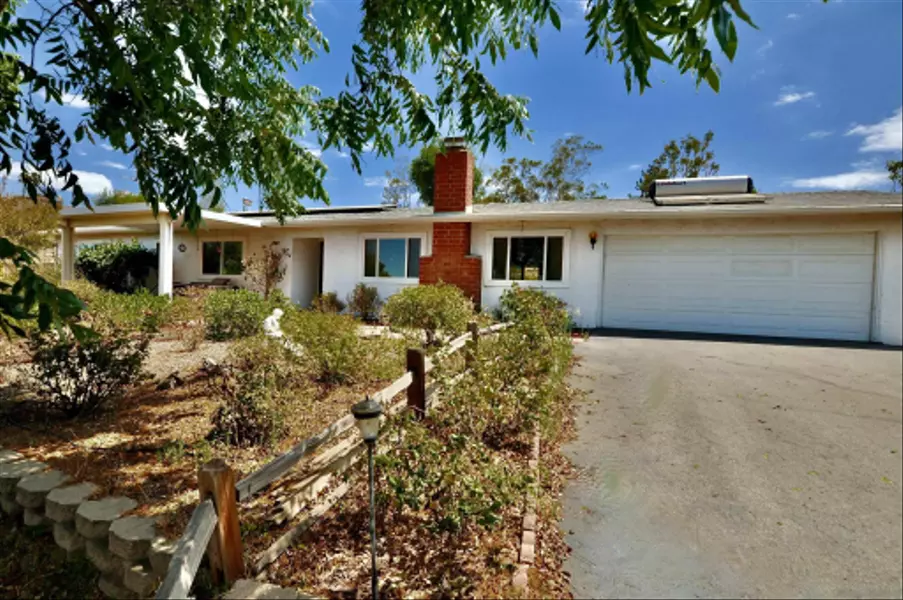 112 Penn St, Ramona, CA 92065