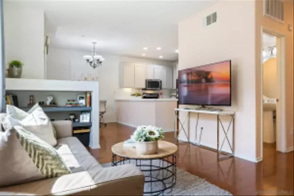 San Diego, CA 92127,16916 Hutchins Lndg #62