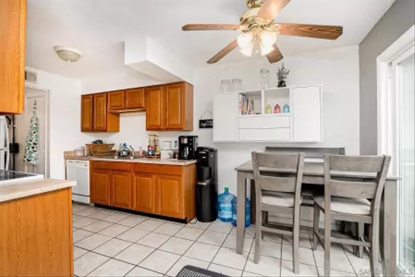Santee, CA 92071,10007 Santana Ranch Ln