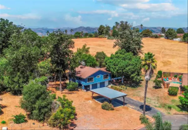 1344 Top Rail Ln, Escondido, CA 92027
