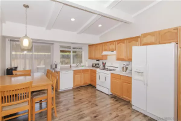 Lakeside, CA 92040,9080 Calle Lucia