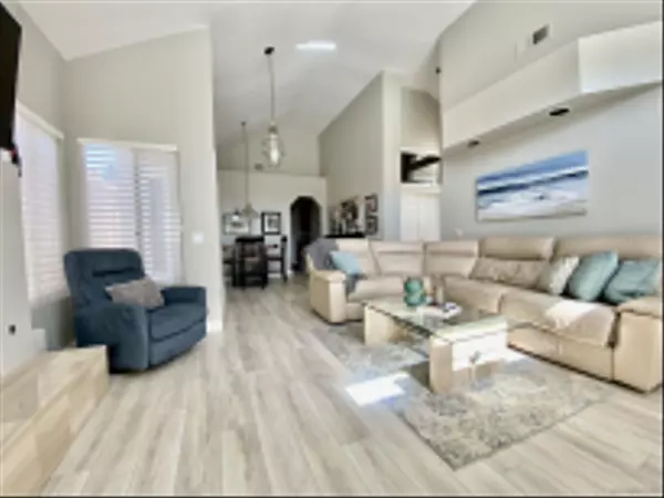 San Diego, CA 92128,15587 Walton Heath Row