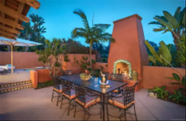 Rancho Santa Fe, CA 92067,6131 Calle Valencia #4B-1