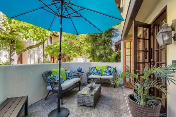 La Jolla, CA 92037,8694 Villa La Jolla Dr #3