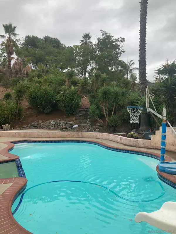 Santee, CA 92071,9743 Esparta Ct