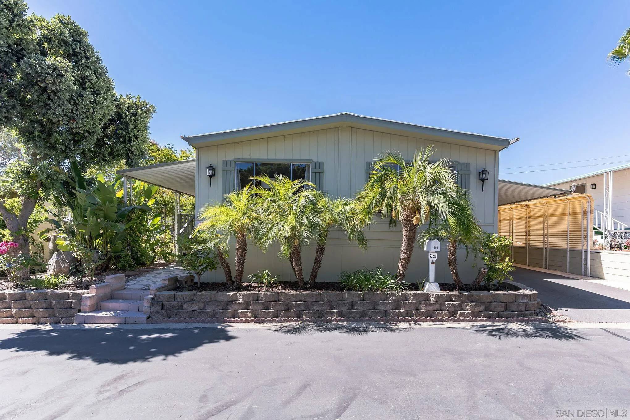 1145 E Barham dr #201, San Marcos, CA 92078