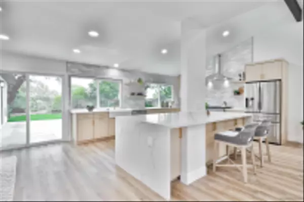 Del Mar, CA 92014,13567 Mango Dr