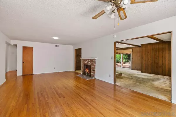 La Mesa, CA 91942,6306 Primrose Dr