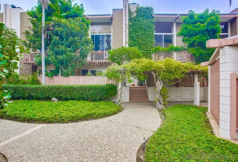 La Jolla, CA 92037,2610 Torrey Pines Rd #D-26