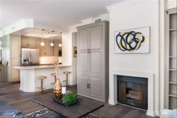 San Diego, CA 92130,4019 Carmel View Rd #151