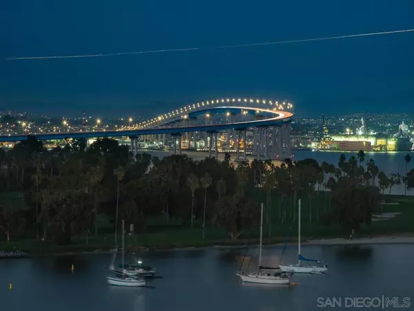 1770 Avenida del Mundo #1007, Coronado, CA 92118