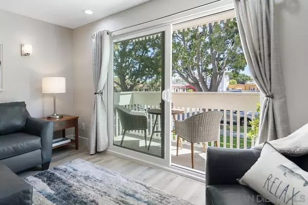 516 E Ave, Coronado, CA 92118