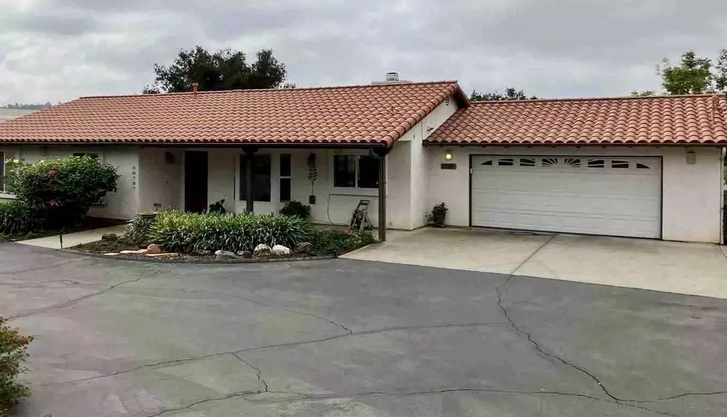 30787 Little Quail Run, Valley Center, CA 92082