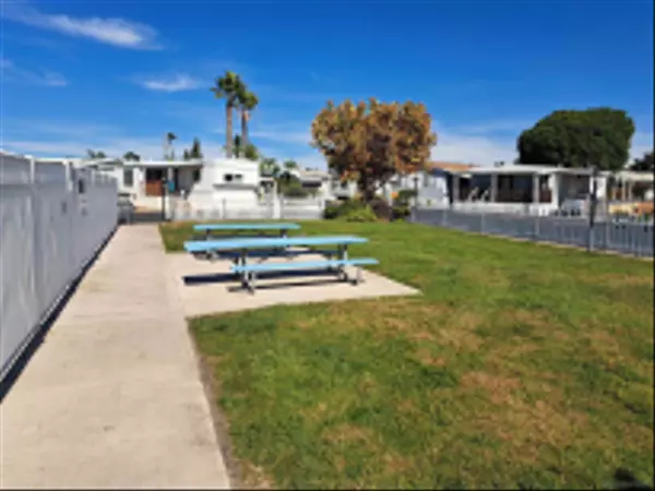 Clairmont Mesa, CA 92117,6460 Convoy Ct. #253