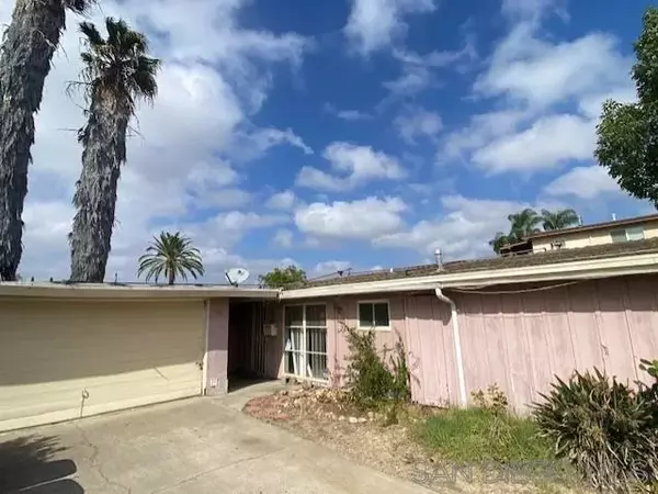 6060 Howell Dr, La Mesa, CA 91942