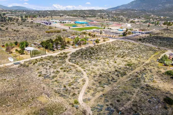 Anza, CA 92539,0 Mitchell Rd #0