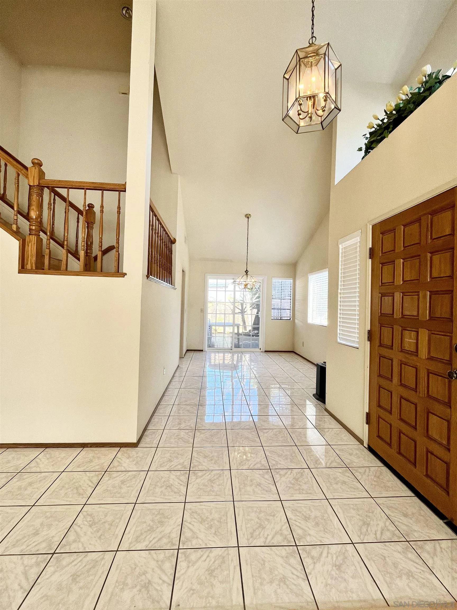 2610 Seattle Dr, El Cajon, CA 92020