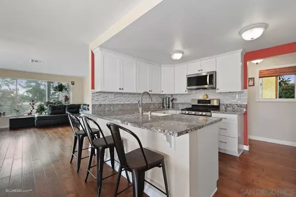 1876 Fairway Park #B, Escondido, CA 92026