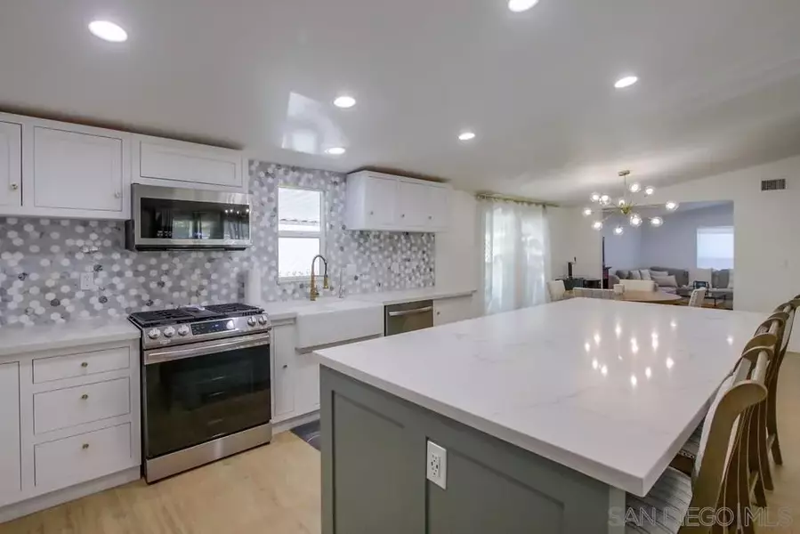 10767 Jamacha Blvd #191, Spring Valley, CA 91977