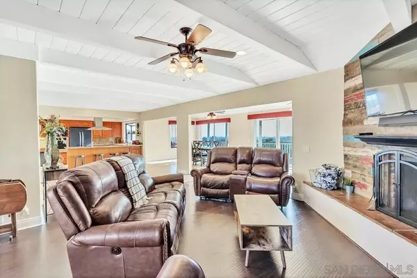 National City, CA 91950,833 Mary Ct