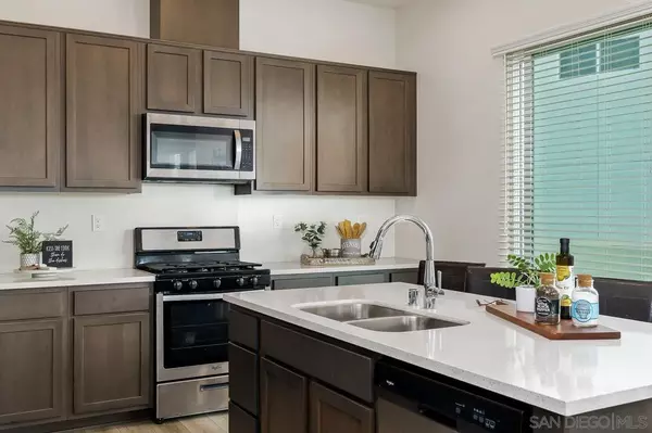 Chula Vista, CA 91915,2024 Luzon Ln #8