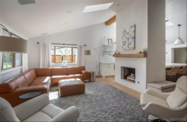 Encinitas, CA 92024,742 Arden Drive