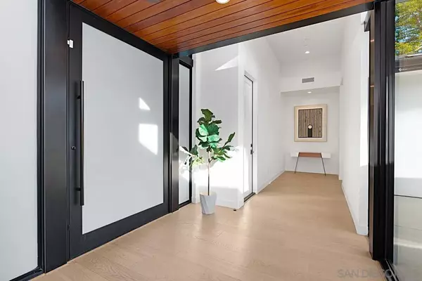 Encinitas, CA 92024,237 Via Del Cerrito