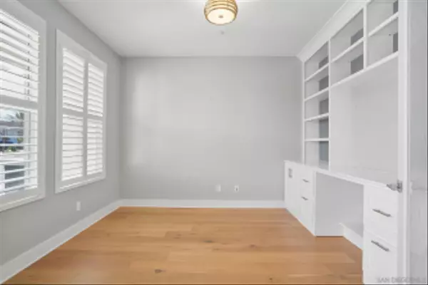 Encinitas, CA 92024,833 Channel Island Dr