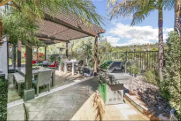Carlsbad, CA 92009,2860 Via Conquistador