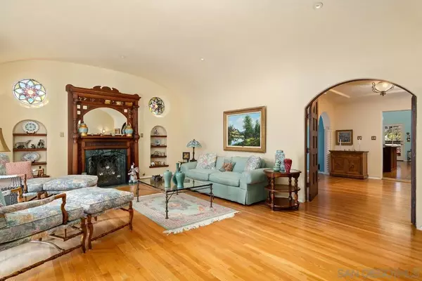 San Diego, CA 92103,1288 Myrtle Avenue