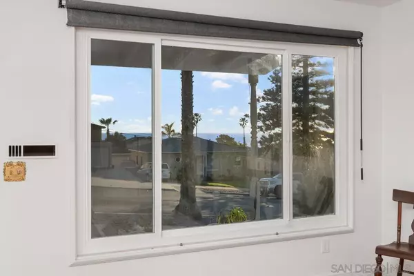 San Diego, CA 92107,4478 Pescadero Avenue