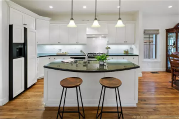 Coronado, CA 92118,229 G Ave